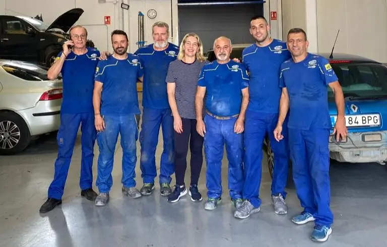 Imagen del equipo de trabajadores de Talleres Salvador Esteve